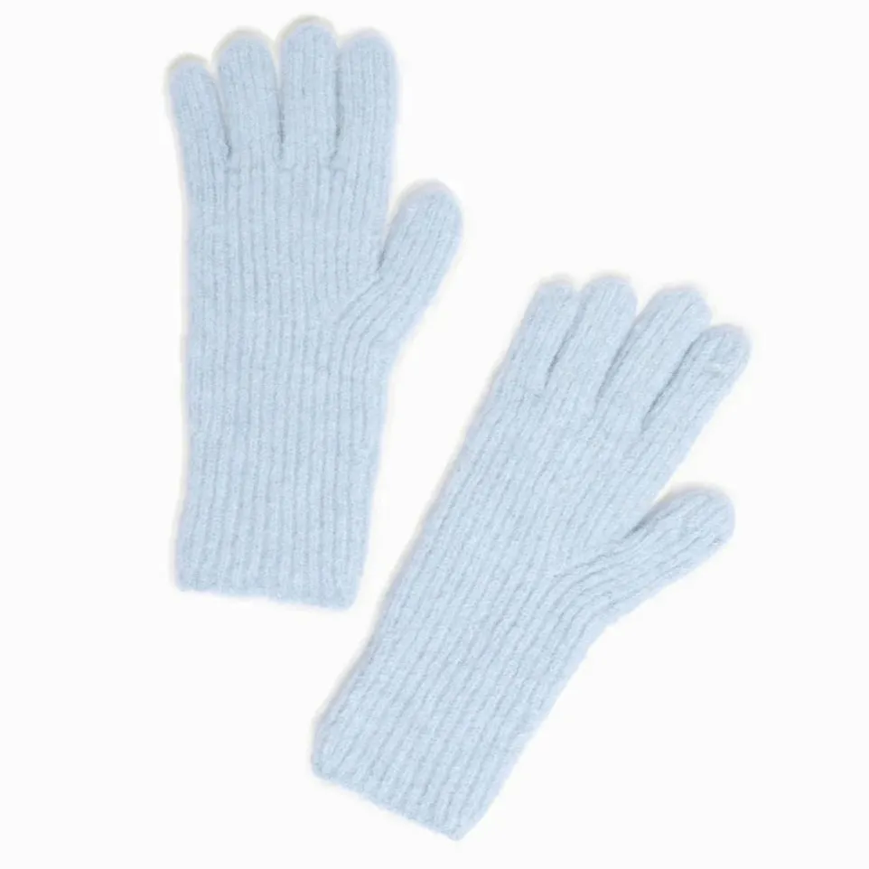 Chunky Fingerhole Gloves in Baby Blue